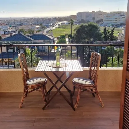 Cozy Apartment With Sea View Torrevieja Buitenkant foto
