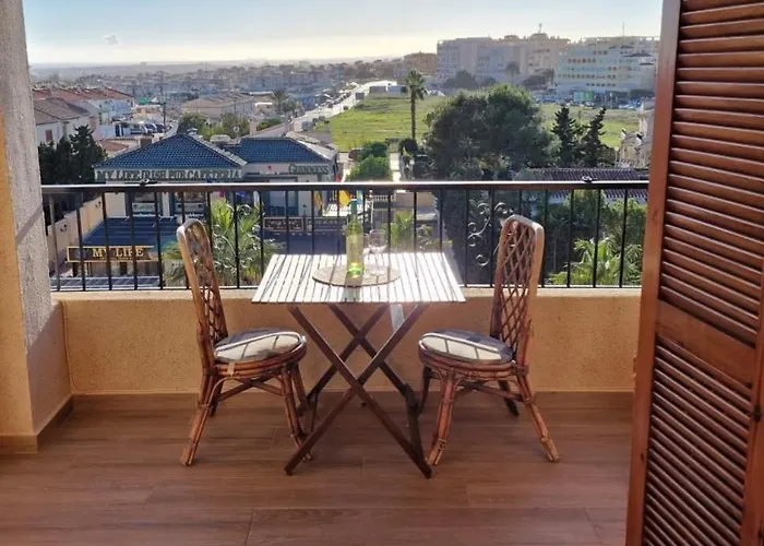 Cozy Apartment With Sea View