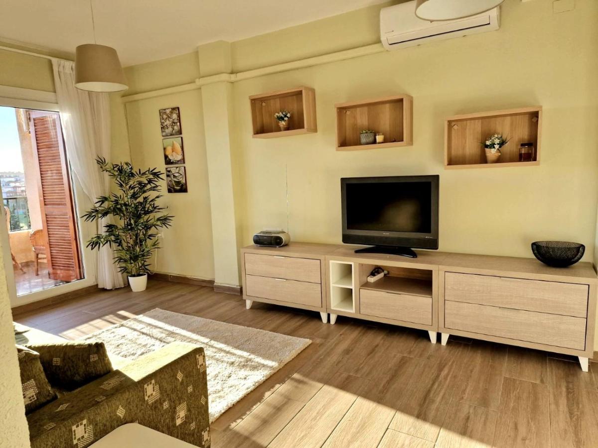 Cozy With Sea View * Torrevieja
